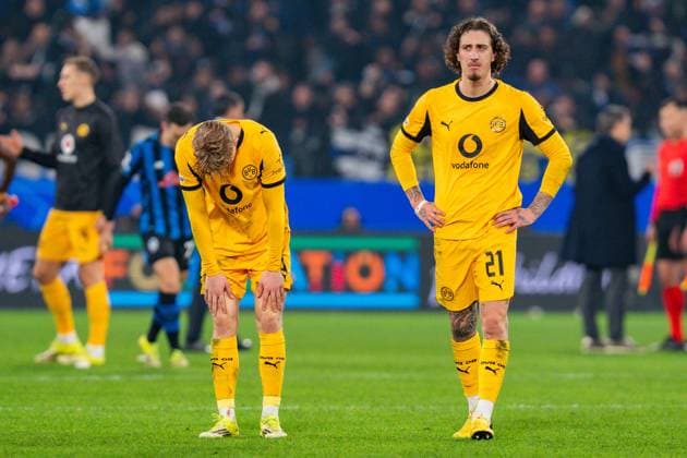 25 02 2026, Atalanta Bergamo vs Borussia Dortmund, UEFA Champions League, Playoffs second leg Daniel Svensson Borussia Dortmund, 24 Fabio Silva Borussia Dortmund, 21 Regulations prohibit any use of photographs as image sequences and or quasi video Copyright: xBahhoxKarax