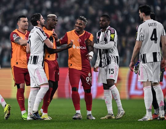 Db Torino 25 02 2026 - Champions League Juventus-Galatasaray foto Daniele Buffa Image nella foto: Victor Osimhen-Federico Gatti 
