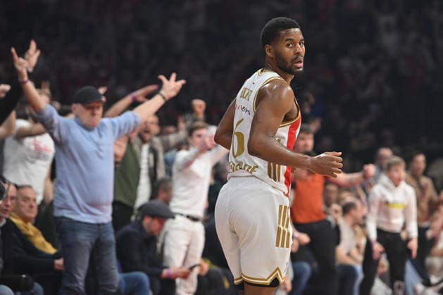 CRVENA ZVEZDA vs ANADOLU EFES ISTANBUL JARED BUTLER Dzered Batler basketball Crvena zvezda vs Anadolu Efes Istanbul, Euroleague match at Beogradska arena, Belgrade 25.02.2026 Foto: BASKETBALL, EUROLEAGUE, CRVENA ZVEZDA, RED STAR, ANADOLU EFES ISTANBUL Belgrade Belgrade arena Serbia Copyright: xMarkoxMetlas xMNxPressx
