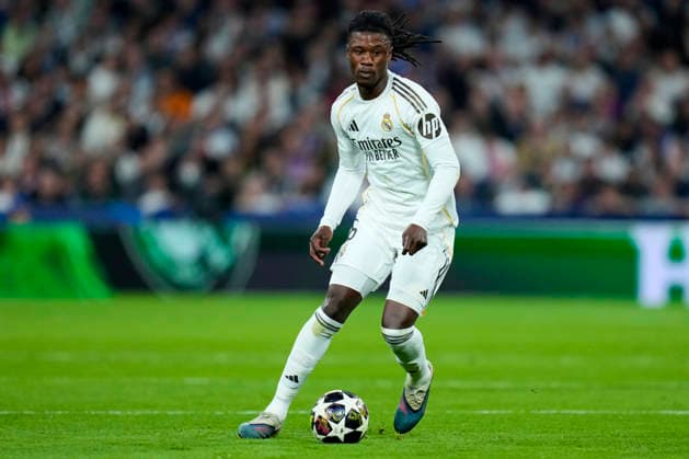 ESP: Real Madrid - SL Benfica. UEFA Champions League. Round of 16. Second Leg. Eduardo Camavinga of Real Madrid CF during the UEFA Champions League match, between Real Madrid and SL Benfica, Round of 16, second leg, played at Santiago Bernabeu Stadium on February 25, 2026 in Madrid, Spain. kpng Copyright: xCesarxCebollax xPRESSINPHOTOx PS_260225_RMA_BEN_016