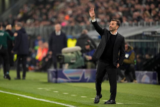 Galatasaray s head coach Okan Buruk during the Uefa Champions League soccer match between Juventus and Galatasaray at the Allianz Stadium in Turin, playoff 2 2, north west Italy - January 25, 2026. - Soccer  Copyright: xFabioxFerrari LaPressex
