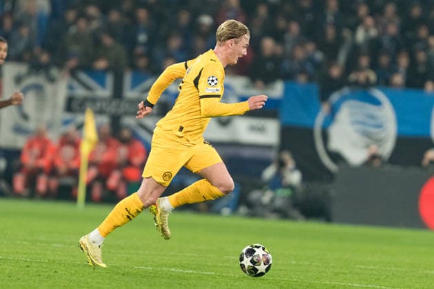 Julian Brandt seen during Champions League knock out play off game between teams of Atalanta Bergamo and Borussia Dortmund BVB (Kazimierz Koper Ball Raw Images) Bergamo Estadio Atleti Azzurri d Italia Italy Copyright: xKazimierzxKoperx kazimierzkoper_atalanta_borussia_2526FTR05596
