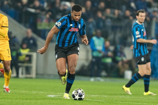 Isak Hien seen during Champions League knock out play off game between teams of Atalanta Bergamo and Borussia Dortmund BVB (Kazimierz Koper Ball Raw Images) Bergamo Estadio Atleti Azzurri d Italia Italy Copyright: xKazimierzxKoperx kazimierzkoper_atalanta_borussia_2526FTR05624