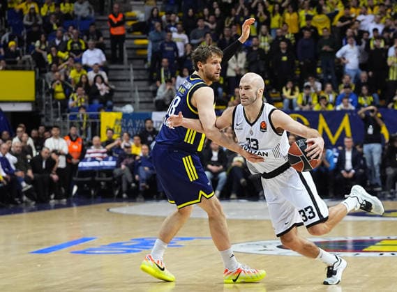 Fenerbahce Beko v Partizan - EuroLeague ISTANBUL, TURKIYE - FEBRUARY 25: Mikael Jantunen (L) of Fenerbahce Beko in action against Nick Calathes (33) of Partizan during EuroLeague week 29 basketball match between Fenerbahce Beko and Partizan at Ulker Sports and Event Hall in Istanbul, Turkiye on February 25, 2026. Esra Bilgin Anadolu Istanbul Turkey. Editorial use only. Please get in touch for any other usage.  Copyright: x2026xAnadoluxEsraxBilginx