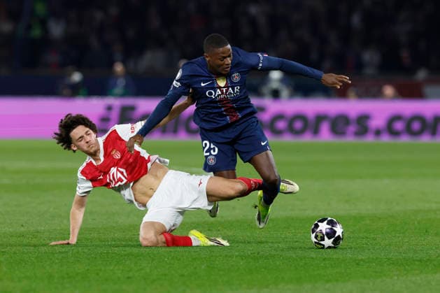 February 25, 2026, Paris, Paris, France: Maghnes AKLIOUCHE of AS MONACO and Nuno MENDES of Paris Saint Germain in action during the match of UEFA Champions League between Paris Saint Germain and As Monaco at Parc des Princes Stadium - on February 25 2026 Paris - France Soccer Champion s League 2026 Paris Saint Germain Vs As Monaco  - ZUMAb253 20260225_zsp_b253_002 Copyright: xLoicxBaratouxx