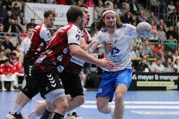 25 02 2026 Handball Men 2025 2026 2 Handball Bundesliga 21 Matchday HSG Nordhorn Lingen Dessau Roßlauer HV 06 EmslandArena Lingen Mika Schüler Dessau, 23, white asserts himself Lingen Ems Lower Saxony Germany