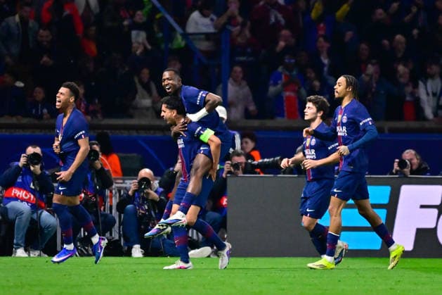 FOOTBALL : PSG vs Monaco - Ligue des Champions - 25 02 2026 Marquinhos ( 5 - PSG ) celebrates with teammates during the UEFA Champions League match between Paris Saint Germain and AS Monaco at Parc Des Princes on February 25 , 2026 in Paris, France. ( Photo by Federico Pestellini PsnewZ ) ParisFrance  Copyright: xFedericoxPestellinix