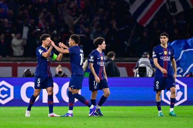 FOOTBALL : PSG vs Monaco - Ligue des Champions - 25 02 2026 Marquinhos ( 5 - PSG ) celebrates with teammates during the UEFA Champions League match between Paris Saint Germain and AS Monaco at Parc Des Princes on February 25 , 2026 in Paris, France. ( Photo by Federico Pestellini PsnewZ ) ParisFrance  Copyright: xFedericoxPestellinix