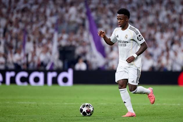 Vinicius Jr of Real Madrid CF Real Madrid v Benfica, UEFA Champions League, Play-off, Leg 2, Football, Estadio Bernabeu, Madrid, Spain - 25 Feb 2026Madrid Estadio Bernabeu Spain EDITORIAL USE ONLY No use with unauthorised audio, video, data, fixture lists, club league logos or live services. Online in-match use limited to 120 images, no video emulation. No use in betting, games or single club league player publications. Copyright: xRubenxAlbarran Shutterstockx 16703182bl