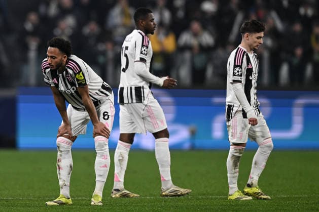 Db Torino 25 02 2026 - Champions League Juventus-Galatasaray foto Daniele Buffa Image nella foto: espulsione Lloyd Kelly 