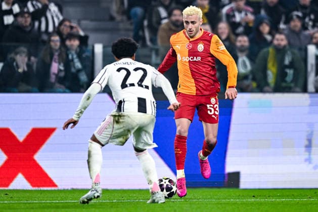 2026-02-25 Juventus FC v Galatasaray - UEFA Champions League 2025 26 League Knockout Play-off Second Leg TURIN, ITALY - FEBRUARY 25: Weston McKennie of Juventus FC battles for the ball with Baris Yilmaz of Galatasaray SK during the UEFA Champions League 2025 26 League Knockout Play-off Second Leg match between Juventus FC and Galatasaray at Allianz Stadium on February 25, 2026 in Turin, Italy. (Photo by Alberto Gandolfo BSR Agency) Turin Italy Content not available for redistribution in The Netherlands directly or indirectly through any third parties. Copyright: xBSRxAgencyx