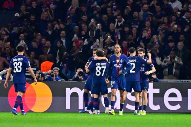 FOOTBALL : PSG vs Monaco - Ligue des Champions - 25 02 2026 Khvicha Kvaratskhelia ( 7 - PSG ) celebrates with teammates during the UEFA Champions League match between Paris Saint Germain and AS Monaco at Parc Des Princes on February 25 , 2026 in Paris, France. ( Photo by Federico Pestellini PsnewZ ) ParisFrance  Copyright: xFedericoxPestellinix