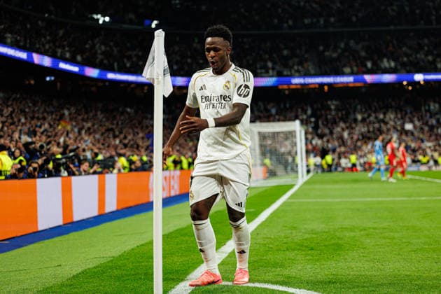Vinicius Vini Junior seen celebrating after scoring goal during Champions League knock out play off game between teams of Real Madrid CF and SL Benfica (Maciej Rogowski Ball Raw Images) Madrid Bernabeu Spain Copyright: xMaciejxRogowskix maciejrogowski_real_benfica_2526-29