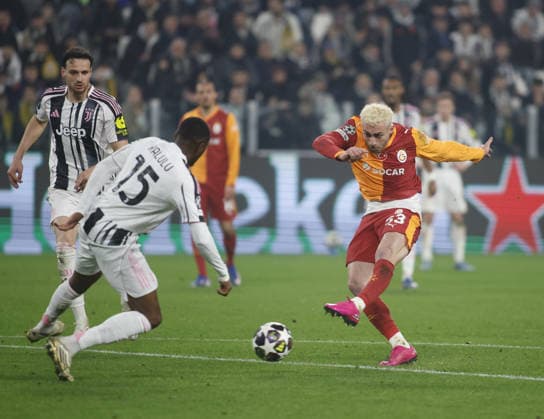 Baris Alper Yilmaz of Galatasaray SK during the Uefa Champions League, second leg play-off, season 2025-2026, football match between, Juventus FC and Galatasaray SK on 25 February 2026 at Allianz Stadium, Turin, Italy Photo Nderim Kaceli  Copyright: xNderimxKaceli IPAxSportx xipa-agency.netx xx IPA_72027842 IPA_Agency_IPA72027842