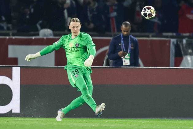 Paris Saint-Germain (PSG) v AS Monaco - UCL PARIS, FRANCE - FEBRUARY 25: Matvey Safonov of Paris Saint-Germain during the UEFA Champions League play-off second leg football match between Paris Saint-Germain (PSG) and AS Monaco at the Parc des Princes stadium in Paris. Ibrahim Ezzat Anadolu Paris France. Editorial use only. Please get in touch for any other usage.  Copyright: x2026xAnadoluxÄ°brahimxEzzatx
