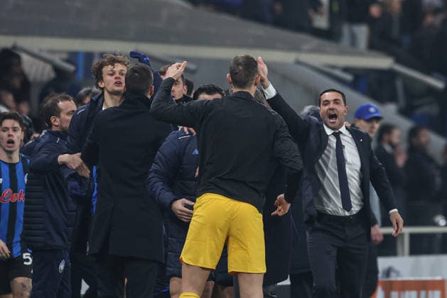 Atalanta v Borussia Dortmund, UEFA Champions League, Bergamo, Italy Bergamo, Italy. 25th, February 2026. Tension between the two benches during the UEFA Champions League match between Atalanta B.C. and Borussia Dortmund at New Balance Arena in Bergamo. Italy, Bergamo  Copyright: xGonzalesxPhoto StefanoxNicolix