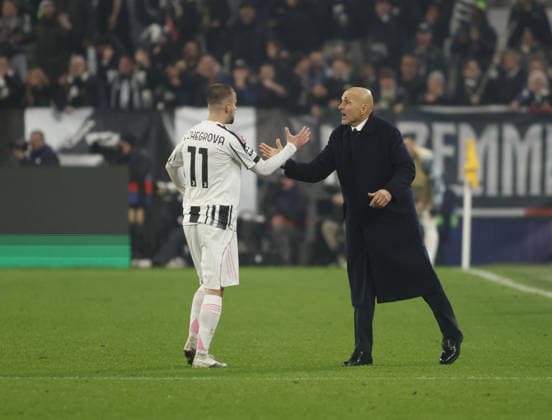 Luciano Spalletti manager of Juventus FC and Edon Zhegrova of Juventus FC during the Uefa Champions League, second leg play-off, season 2025-2026, football match between, Juventus FC and Galatasaray SK on 25 February 2026 at Allianz Stadium, Turin, Italy Photo Nderim Kaceli  Copyright: xNderimxKaceli IPAxSportx xipa-agency.netx xx IPA_72028623 IPA_Agency_IPA72028623