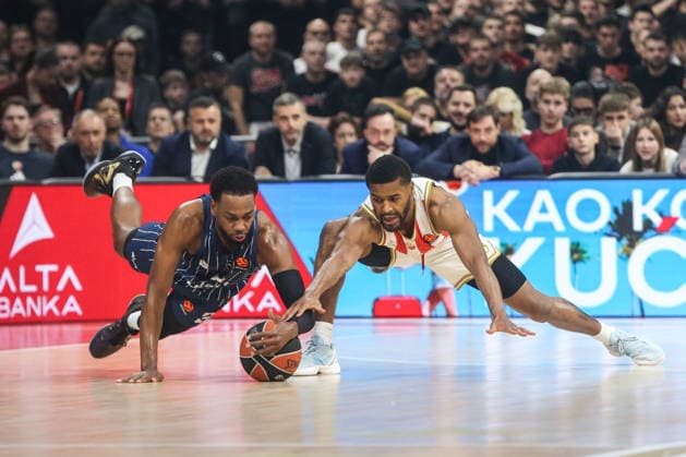 Crvena Zvezda v Anadolu Efes - Euroleague BELGRADE, SERBIA - FEBRUARY 25: Players in action during Euroleague basketball match between Crvena Zvezda and Anadolu Efes in Belgrade, Serbia on February 25, 2026. Filip Stevanovic Anadolu Belgrade Serbia. Editorial use only. Please get in touch for any other usage.  Copyright: x2026xAnadoluxFilipxStevanovicx