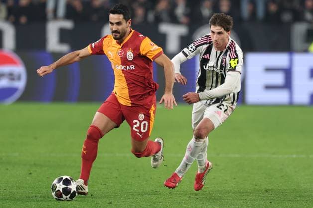 TURIN, ITALY, FEB. 25, 2026 SOCCER UEFA CHAMPIONS LEAGUE, JUVENTUS TURIN vs GALATASARAY Ilkay Gundogan (Galatasaray) and Andrea Cambiaso (Juventus) in one on one TURIN TURIN, ITALY Allianz Stadion Juventus Turin Allianz Stadion ITALY