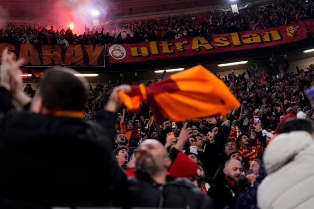 Galatasaray supporter during the Uefa Champions League soccer match between Juventus and Galatasaray at the Allianz Stadium in Turin, playoff 2 2, north west Italy - January 25, 2026. - Soccer  Copyright: xFabioxFerrari LaPressex