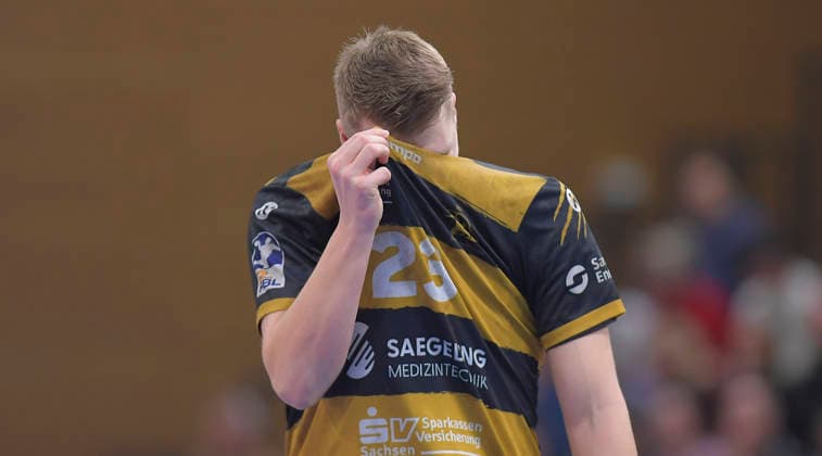 25 02 2026, Dresdens Ivar Stavast after the red card, Disappointment, Handball, 2 Bundesliga, HC Elbflorenz Dresden VfL Eintracht Hagen, c Dresden
