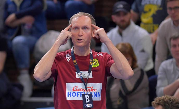25 02 2026, Hagen coach Pavel Prokopec, Handball, 2 Bundesliga, HC Elbflorenz Dresden VfL Eintracht Hagen, c Dresden
