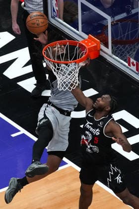 San Antonio Spurs vs Toronto Raptors TORONTO, CANADA - FEBRUARY 25 : Stephon Castle (5) of San Antonio Spurs during the NBA, Basketball Herren, USA basketball game between San Antonio Spurs and Toronto Raptors at the Scotiabank Arena on February 25, 2026 in Toronto, Ontario, Canada. Mert Alper Dervis Anadolu Toronto Canada. Editorial use only. Please get in touch for any other usage.  Copyright: x2026xAnadoluxMertxAlperxDervisx