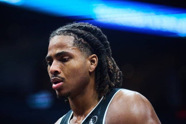 February 25, 2026, Toronto, On, Canada: Toronto Raptors Collin Murray-Boyles (12) heads to the bench during first half NBA, Basketball Herren, USA basketball action against the San Antonio Spurs in Toronto, on Wednesday, Feb. 25, 2026. Canada News - February 25, 2026 - ZUMAc35_ 20260225_zaf_c35_116 Copyright: xSammyxKoganx