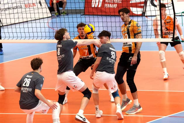 DEU, DVV, 1 VBL, BR Volleys vs VCO Olympia, 25 02 2026, Hohenschoenhausen, Berlin, DEU, DVV, 1 VBL, BR Volleys vs VCO Olympia, in the picture Simon Plaskie BR Volleys 7 , Daniel Malescha BR Volleys 10 , Schmiedeke, Kilian VC Olympia Berlin 13 , Stemmler, Tobias VC Olympia Berlin 8 , Staehle, Felix VC Olympia Berlin 26 nordphotoxGmbHx xEngler nph00076