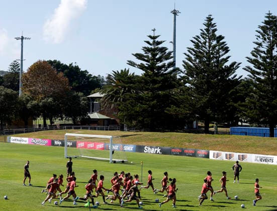 (260226) -- NEWCASTLE, Feb. 26, 2026 -- Players of China attend a training session for the upcoming AFC Women s Asian Cup, in Newcastle, Australia, Feb. 26, 2026. ) (SP) AUSTRALIA-NEWCASTLE-WOMEN S ASIAN CUP-CHINA-TRAINING MaxPing 
