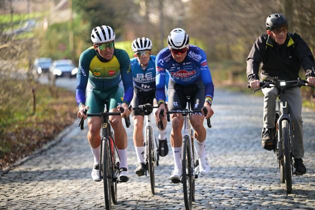 L-R, Belgian Greg Van Avermaet and Dutch Mathieu van der Poel of Alpecin-Premier Tech pictured during a track reconnaissance session ahead of this weekend s one-day cycling race Omloop Het Nieuwsblad, the opening race of the Flemish classic one day races season, Thursday 26 February 2026. DAVIDxPINTENS  x165367657x