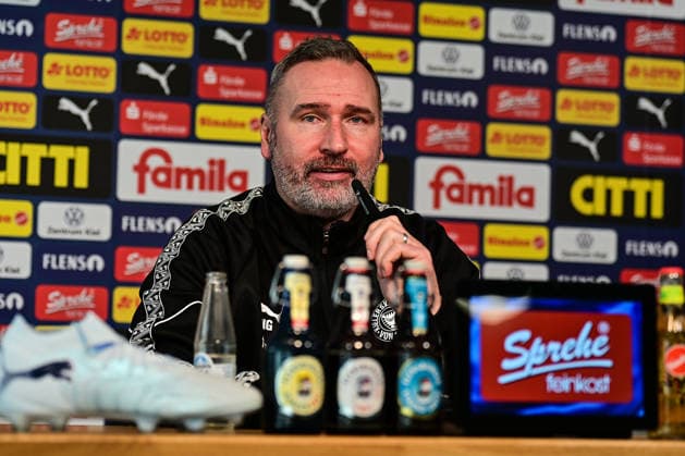 26 02 2026, Football, Men, 2 BL, Season 2025 2026, Press conference Holstein Kiel, first press conference with the new coach Tim Walter Coach Tim Walter at the press conference before the match against SV Elversberg Kiel, Projensdorf Holstein Stadium Schleswig Holstein Germany