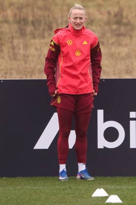 Frankfurt am Main, Germany February 26, 2026 Preparing for the Womens World Cup qualifier Germany vs Slovenia Training In the picture Lea Schüller Schueller Germany training before the first World Cup qualifier in Frankfurt Copyright: HMBxMedia MadeleinexFantini