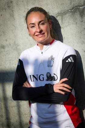 Belgium s Tessa Wullaert poses for the photographer at a press conference, PK, Pressekonferenz of Belgium s national women s soccer team the Red Flames, on Thursday 26 February 2026 in Tubize. The team is preparing for two games against Israel next week, in the qualifiers for the 2027 FIFA Women s World Cup. VIRGINIExLEFOUR  x165386203x