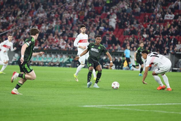 26 02 2026, xrekx, Soccer UEFA Europa League, VfB Stuttgart Celtic Glasgow v l Assistance to 0 1 by Junior Adamu Celtic Glasgow Luke McCowan Celtic Glasgow scored the goal DFL DFB REGULATIONS PROHIBIT ANY USE OF PHOTOGRAPHS as IMAGE SEQUENCES and or QUASI VIDEO Stuttgart