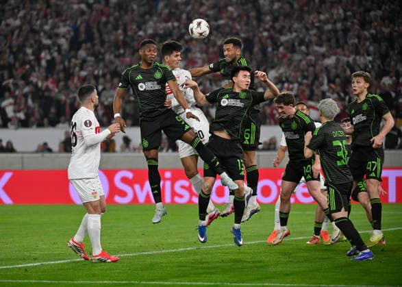 Penalty area scene, goal area scene header duel duel action s20 VfB Stuttgart vs Celtic Glasgow FC EUROPA LEAGUE EL 26 02 2026 DFL REGULATIONS PROHIBIT ANY USE OF PHOTOGRAPHS AS IMAGE SEQUENCES AND OR QUASI VIDEO VfB Stuttgart vs Celtic Glasgow FC EL