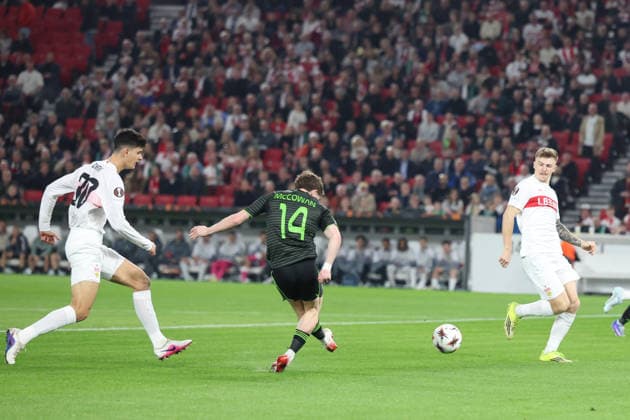 26 02 2026, xrekx, Football UEFA Europa League, VfB Stuttgart Celtic Glasgow v l Jose Maria AndrÃ s VfB Stuttgart Goal shot to 0 1 by Luke McCowan Celtic Glasgow Finn Jeltsch VfB Stuttgart DFL DFB REGULATIONS PROHIBIT ANY USE OF PHOTOGRAPHS as IMAGE SEQUENCES and or QUASI VIDEO Stuttgart