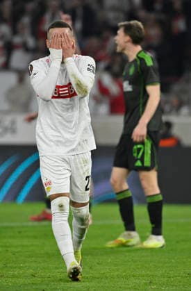 Badredine Bouanani VfB Stuttgart 27 Disappointment disappointed after missed goal chance Gesture Gesture VfB Stuttgart vs Celtic Glasgow FC EUROPA LEAGUE EL 26 02 2026 DFL REGULATIONS PROHIBIT ANY USE OF PHOTOGRAPHS AS IMAGE SEQUENCES AND OR QUASI VIDEO VfB Stuttgart vs Celtic Glasgow FC EL