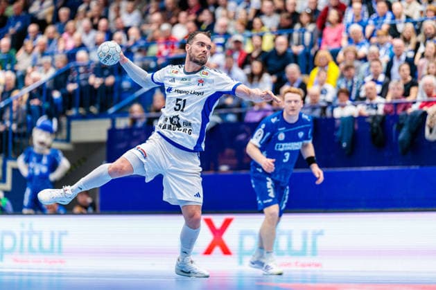 Casper Mortensen Handball Sport Verein Hamburg, 51 on seven-meter 7 meter throw GER, TBV Lemgo Lippe vs Handball Sport Verein Hamburg, Handball, 1 Bundesliga, 23 Matchday, Season 2025 2026, 26 02 2026 GER, TBV Lemgo Lippe vs Handball Sport Verein Hamburg, Handball, 1 Bundesliga, 23 Matchday, Season 2025 2026, 26 02 2026 Lemgo Copyright: xEibner-Pressefoto JanxRollingerx EP_JSK