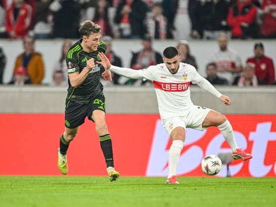 Dane Murray Celtic FC and Deniz Undav VfB Stuttgart battle for the ball during the UEFA Europa League 2025 26 Knockout Play off Second Leg match between VfB Stuttgart and Celtic FC at Stuttgart Arena on February 26, 2026 in Stuttgart, Germany Photo by Harry Langer DeFodi Images