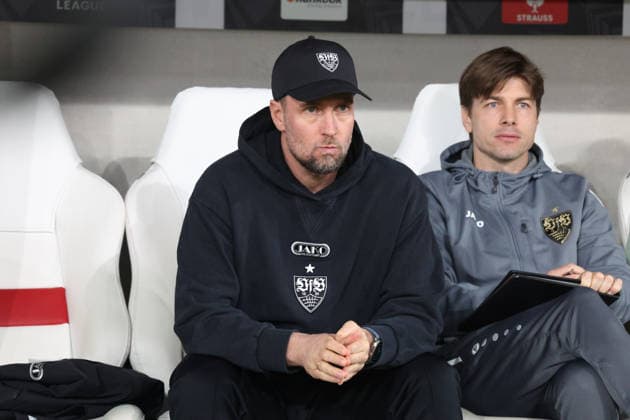 26 02 2026, xrekx, Football UEFA Europa League, VfB Stuttgart Celtic Glasgow v l Sebastian Hoeneß Trainer VfB Stuttgart DFL DFB REGULATIONS PROHIBIT ANY USE OF PHOTOGRAPHS as IMAGE SEQUENCES and or QUASI VIDEO Stuttgart