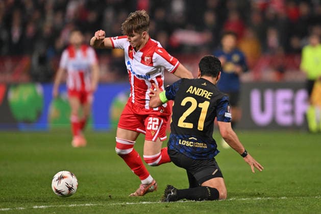 CRVENA ZVEZDA vs LOSC LILLE VASILIJE KOSTOV vs BENJAMIN ANDRE football Crvena zvezda vs LOSC Lille UEFA Europa league Rajko Mitic stadium, Belgrade 26.02.2026 Foto: FOOTBALL, UEFA EUROPA LEAGUE, CRVENA ZVEZDA, RED STAR, LOSC LILLE Belgrade Rajko Mitic stadium Serbia Copyright: xMarkoxMetlas xMNxPressx