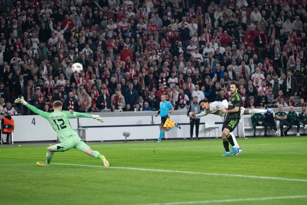 Goal chance, v li Viljami Sinisalo Celtic Glasgow, 12 , Tiago Tomas VfB Stuttgart, 08 , Marcelo Saracchi Celtic Glasgow, 36 GER, VfB Stuttgart vs Celtic FC Glasgow, Football, UEFA Europa League, Men, Play Offs second leg, 2025 2026 season, 26 02 2026, GER, VfB Stuttgart vs Celtic FC Glasgow, Football, UEFA Europa League, Men, Play Offs second leg, 2025 2026 season, 26 02 2026 Stuttgart Copyright: xEibner-Pressefoto WolfgangxFrankx EP_WFK