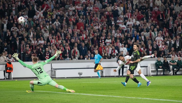 Goal chance, v li Viljami Sinisalo Celtic Glasgow, 12 , Tiago Tomas VfB Stuttgart, 08 , Marcelo Saracchi Celtic Glasgow, 36 GER, VfB Stuttgart vs Celtic FC Glasgow, Football, UEFA Europa League, Men, Play Offs second leg, 2025 2026 season, 26 02 2026, GER, VfB Stuttgart vs Celtic FC Glasgow, Football, UEFA Europa League, Men, Play Offs second leg, 2025 2026 season, 26 02 2026 Stuttgart Copyright: xEibner-Pressefoto WolfgangxFrankx EP_WFK
