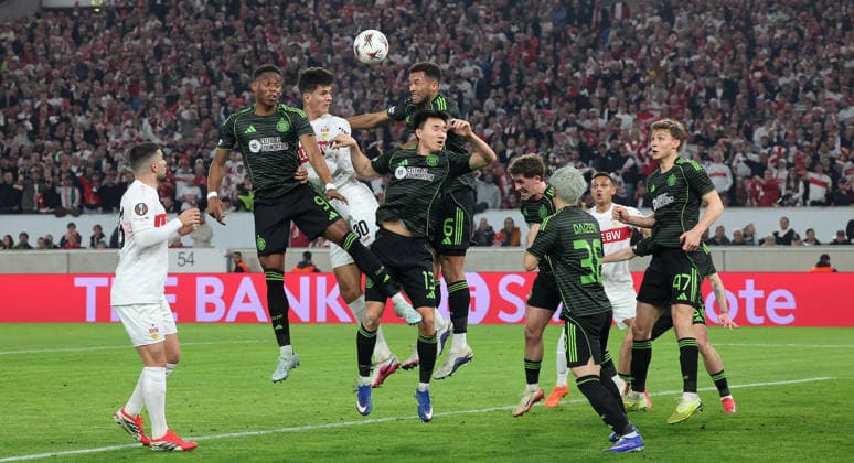 Stuttgart , Europa League VfB Stuttgart vs Celtic Glasgow , from left Deniz Undav VfB Junior Adamu Celtic Chema Andres VfB