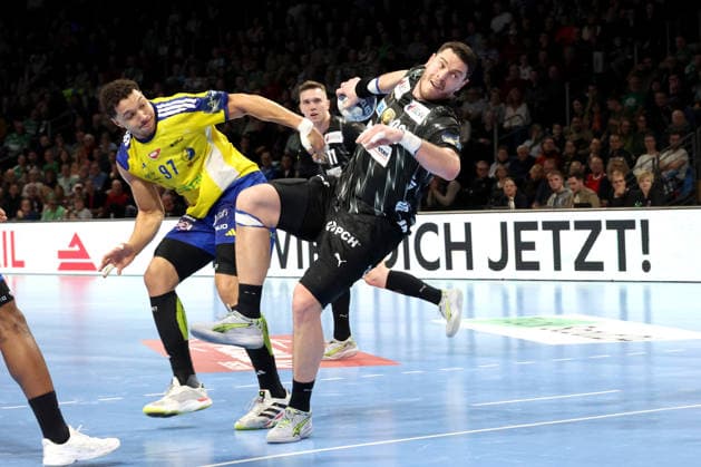 DEU, EHF Champions League, Fuechse Berlin vs Industria Kielce, 26 02 2026, Max Schmeling Halle, Berlin, DEU, EHF Champions League, Fuechse Berlin vs Industria Kielce, in the picture Mijajlo Marsenic Fuechse Berlin 93 , Theo Monar Industria Kielce 97 nordphotoxGmbHx xEngler nph00076