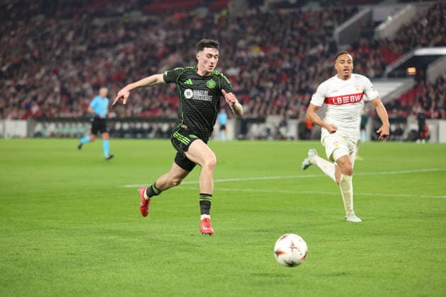 26 02 2026, xrekx, Football UEFA Europa League, VfB Stuttgart Celtic Glasgow v l Colby Donovan Celtic Glasgow Jamie Leweling VfB Stuttgart DFL DFB REGULATIONS PROHIBIT ANY USE OF PHOTOGRAPHS as IMAGE SEQUENCES and or QUASI VIDEO Stuttgart