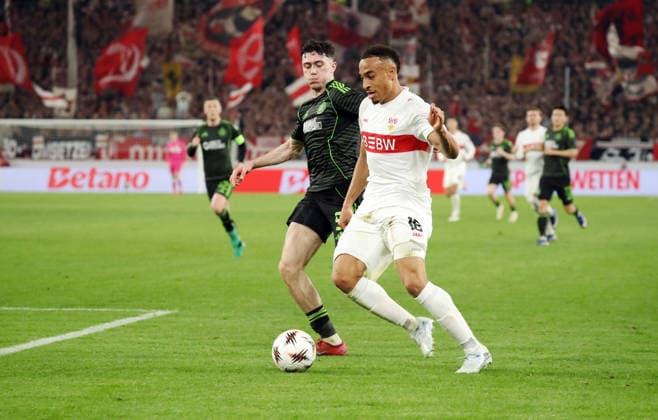 26 02 26 VfB Stuttgart Celtic Glasgow Germany, Stuttgart, 26 02 2026, Football, UEFA Europa League, Season 2025 2026, Play Offs, Second leg, VfB Stuttgart Celtic Glasgow v l Colby Donovan Celtic Glasgow , Jamie Leweling VfB Stuttgart