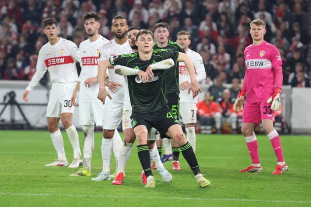 26 02 2026, xrekx, Football UEFA Europa League, VfB Stuttgart Celtic Glasgow v l Eckball Deniz Undav VfB Stuttgart Dane Murray Celtic Glasgow Alexander Nübel Nuebel VfB Stuttgart DFL DFB REGULATIONS PROHIBIT ANY USE OF PHOTOGRAPHS as IMAGE SEQUENCES and or QUASI VIDEO Stuttgart