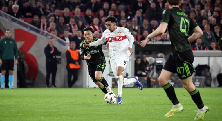 26 02 26 VfB Stuttgart Celtic Glasgow Germany, Stuttgart, 26 02 2026, Football, UEFA Europa League, Season 2025 2026, Play Offs, Second leg, VfB Stuttgart Celtic Glasgow v l Reo Hatate Celtic Glasgow , Tiago Tomas VfB Stuttgart